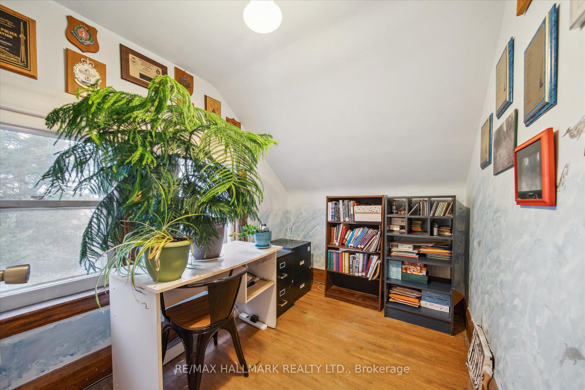 Photo 21 of 510 Northcliffe Boulevard, Toronto, Oakwood Village — HOMEH