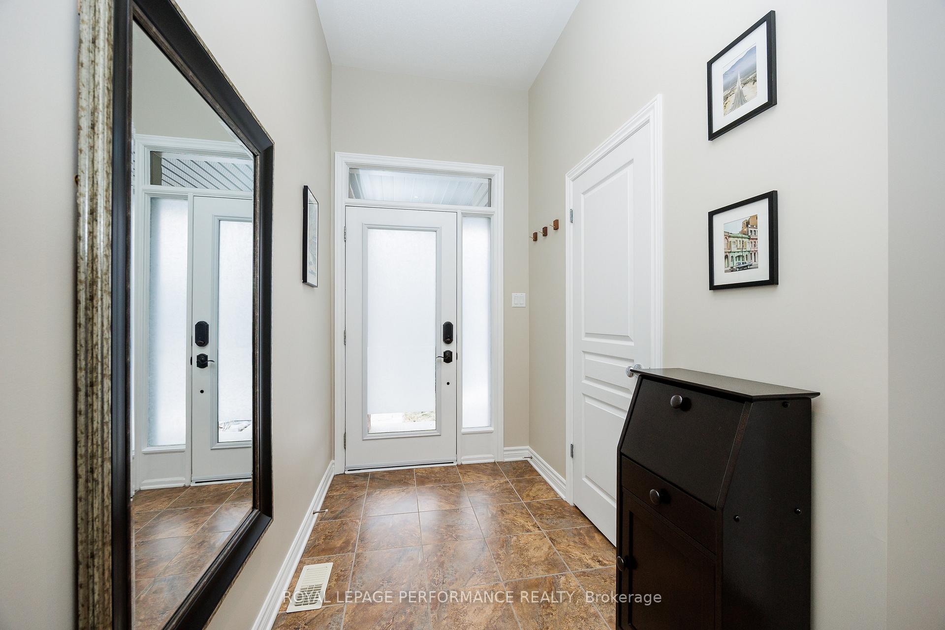 Photo 7 of 104 Popplewell Crescent, Ottawa, Barrhaven - Cedargrove/Fraserdale — HOMEH