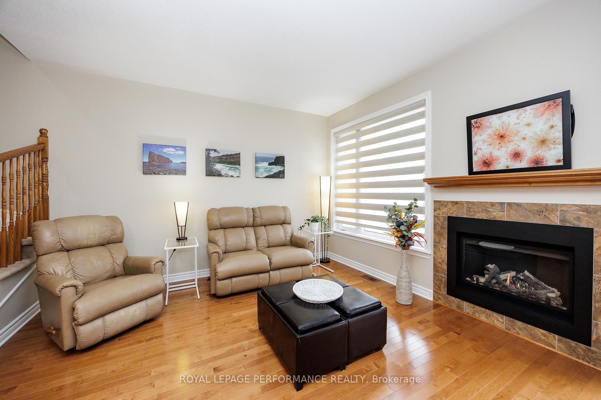 Photo 12 of 104 Popplewell Crescent, Ottawa, Barrhaven - Cedargrove/Fraserdale — HOMEH