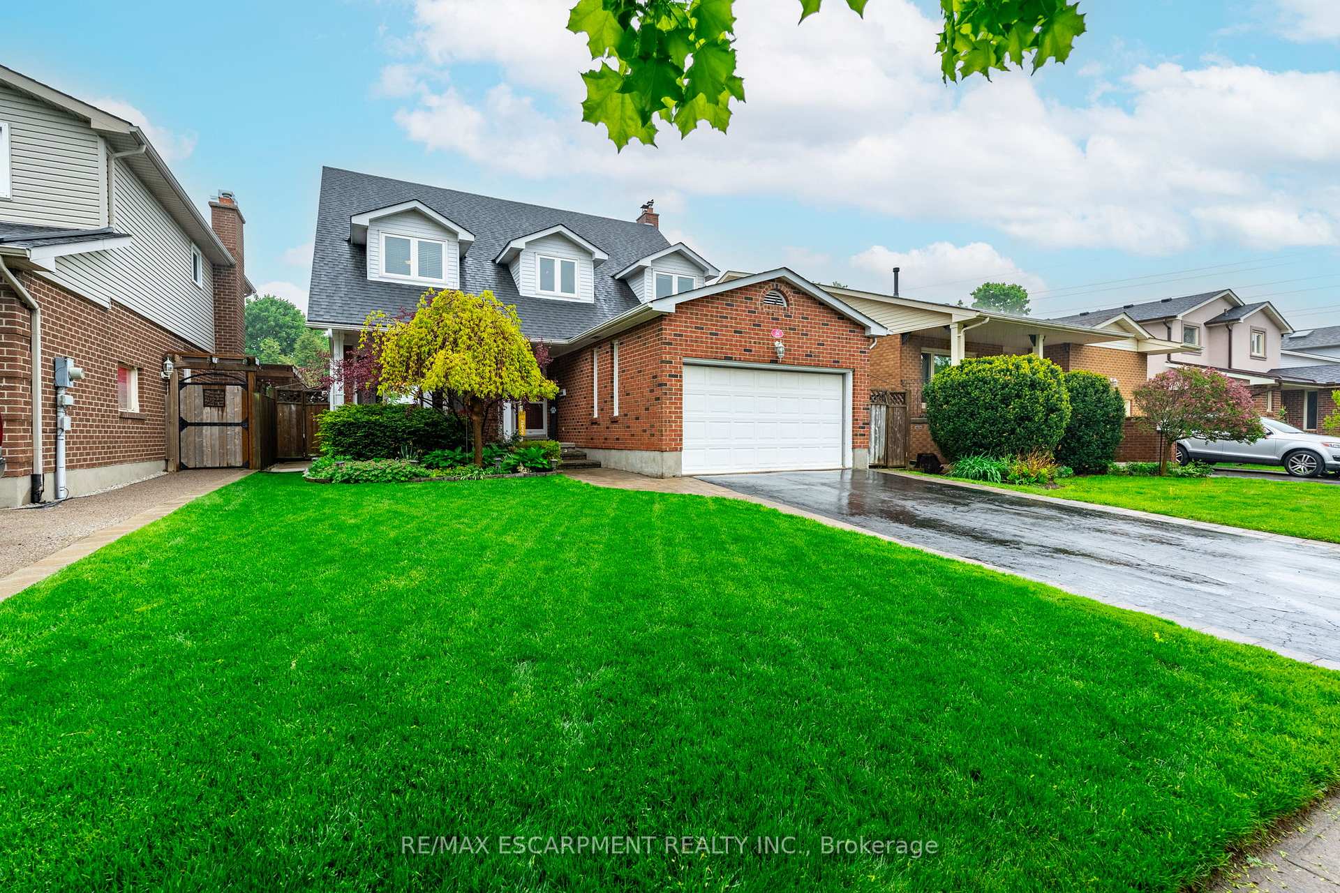 Photo 36 of 24 Vance Crescent, Hamilton, Waterdown — HOMEH
