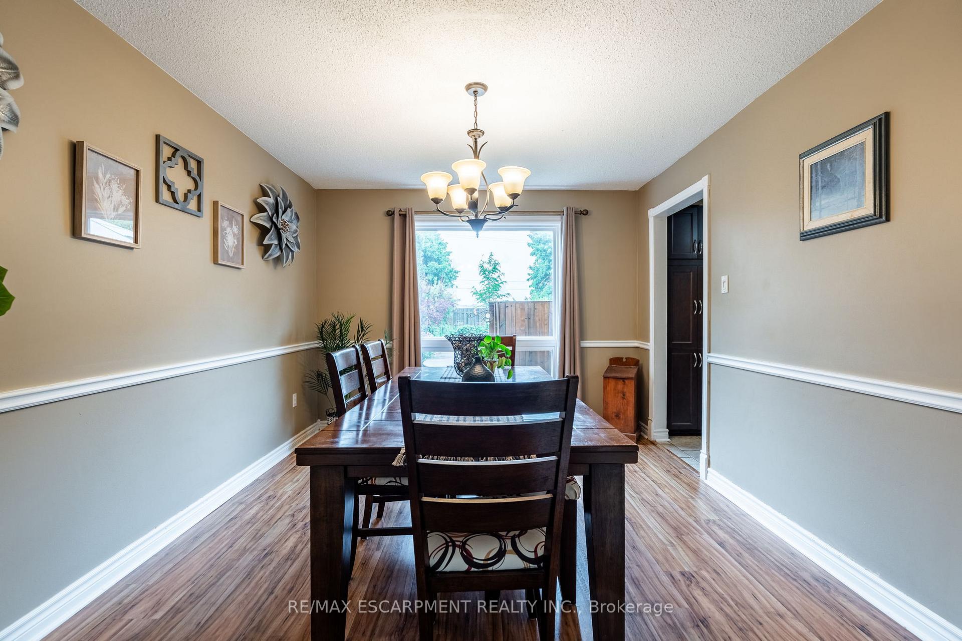Photo 30 of 24 Vance Crescent, Hamilton, Waterdown — HOMEH