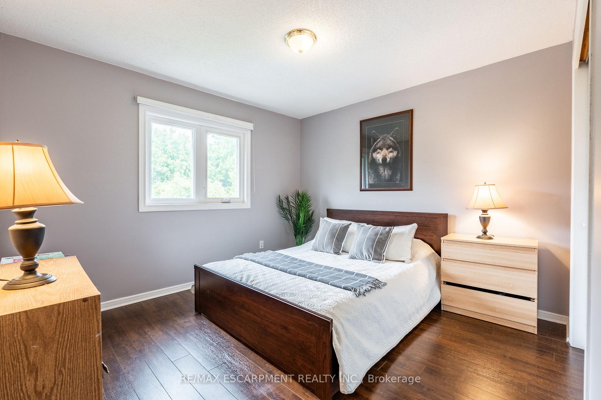 Photo 26 of 24 Vance Crescent, Hamilton, Waterdown — HOMEH