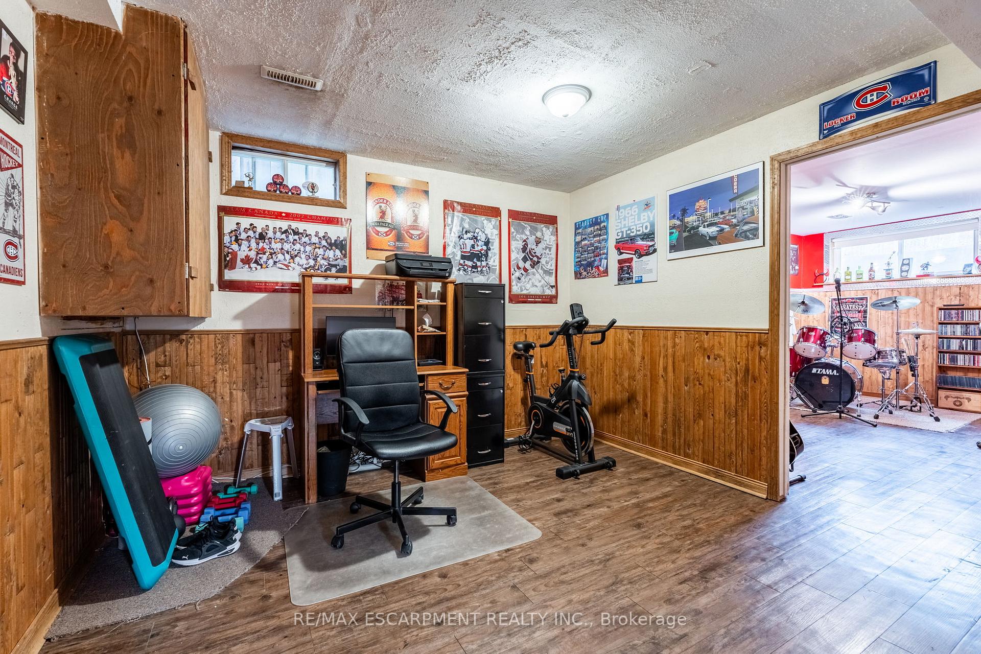 Photo 33 of 24 Vance Crescent, Hamilton, Waterdown — HOMEH