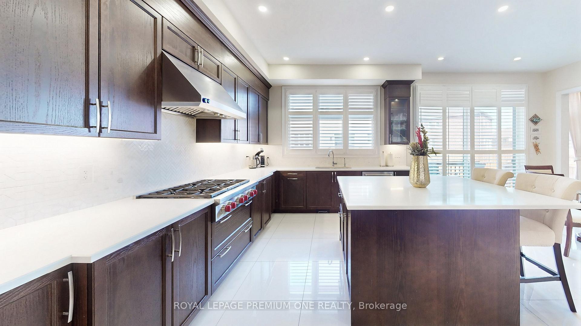 Photo 9 of 52 Daisy Meadow Crescent, Caledon, Caledon East — HOMEH