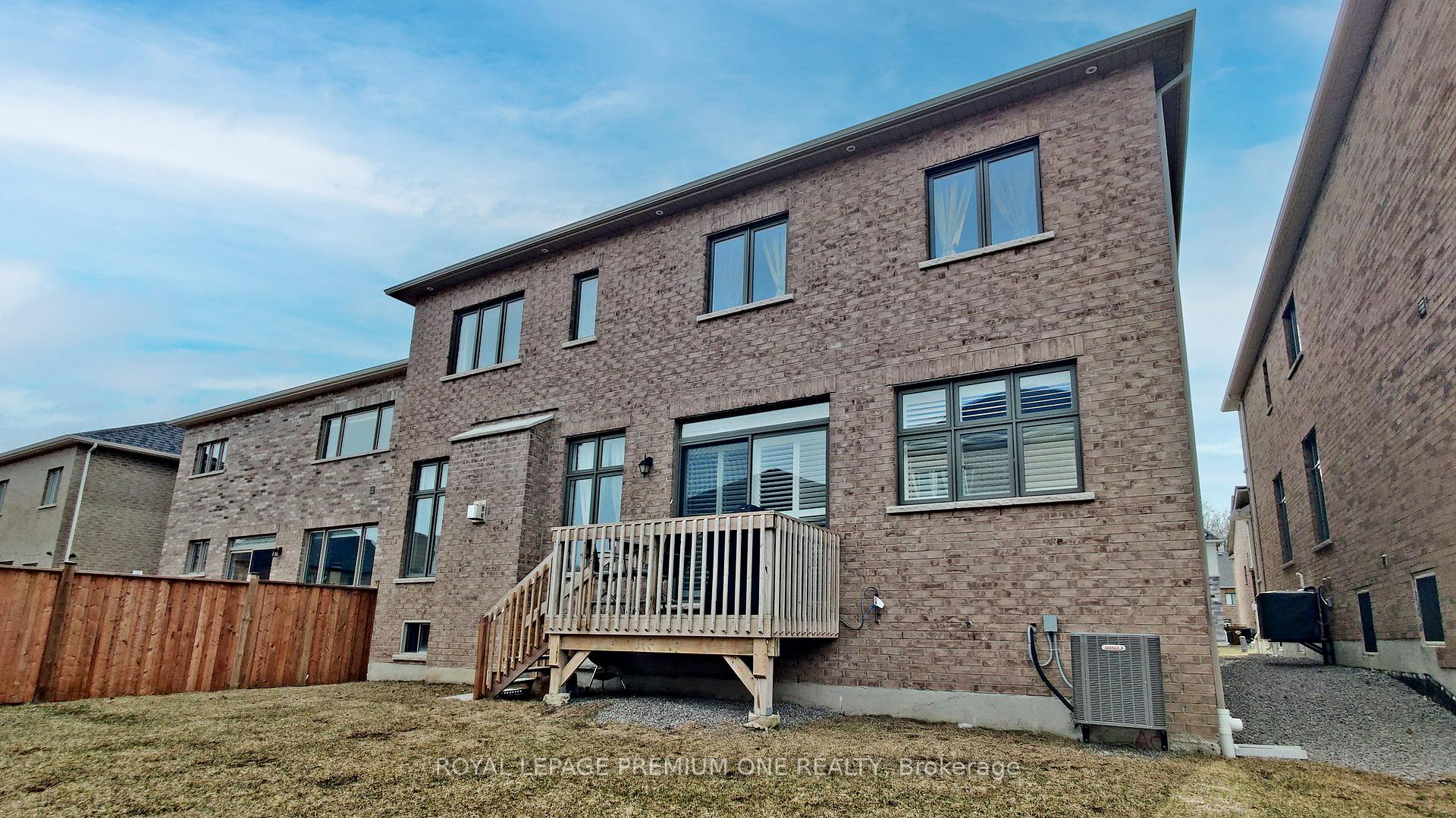 Photo 50 of 52 Daisy Meadow Crescent, Caledon, Caledon East — HOMEH