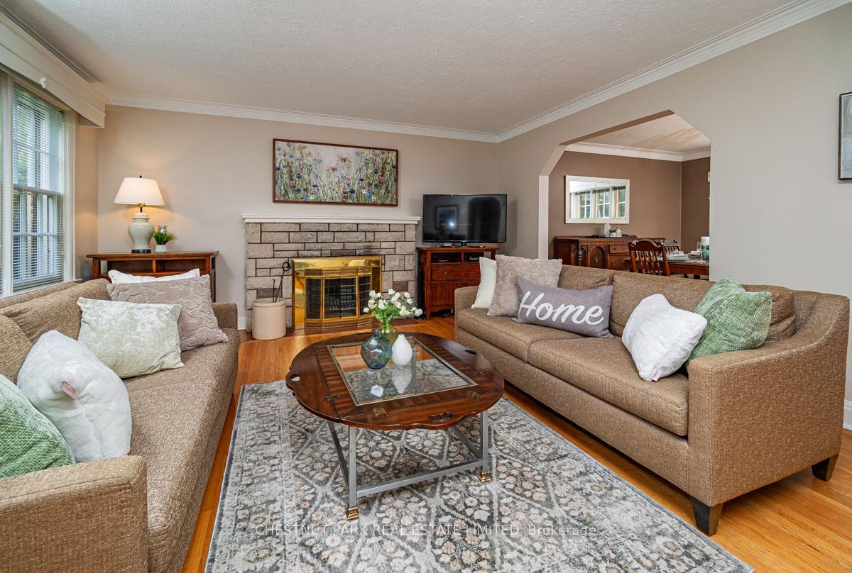 Photo 6 of 233 Yonge Boulevard, Toronto, Bedford Park-Nortown — HOMEH
