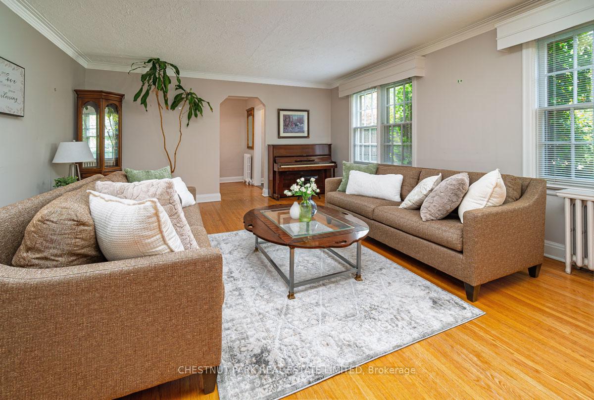 Photo 2 of 233 Yonge Boulevard, Toronto, Bedford Park-Nortown — HOMEH