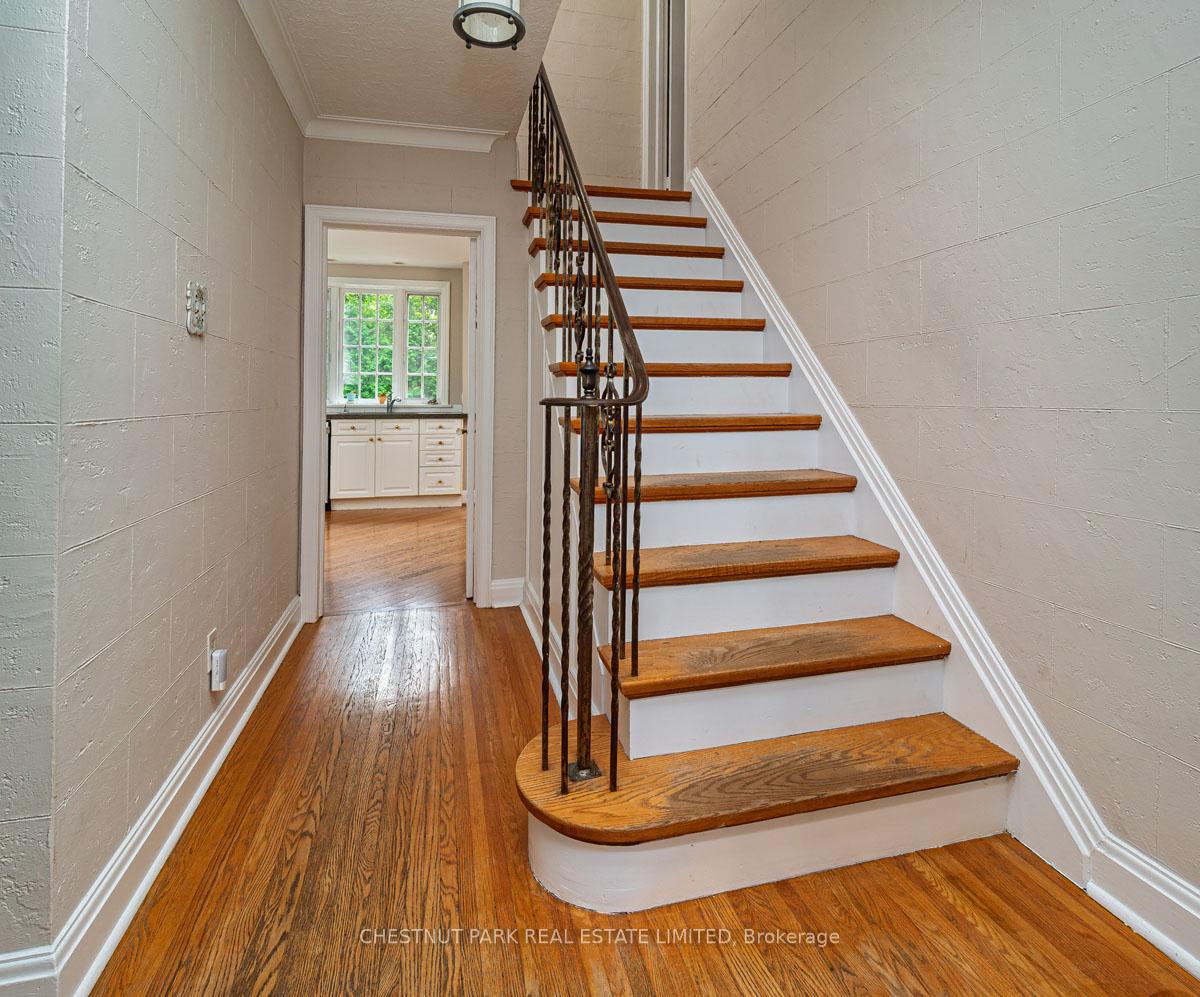 Photo 5 of 233 Yonge Boulevard, Toronto, Bedford Park-Nortown — HOMEH