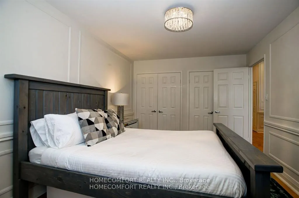 Photo 5 of Unit 701, 8 Wellesley Street E, Toronto, Church-Yonge Corridor — HOMEH