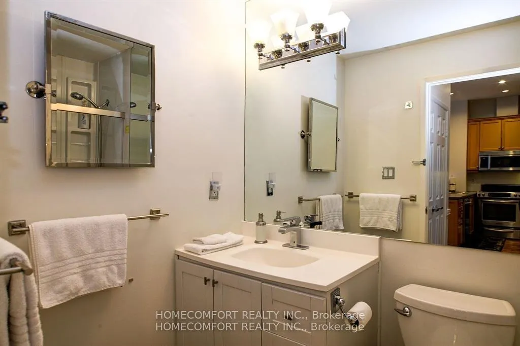 Photo 6 of Unit 701, 8 Wellesley Street E, Toronto, Church-Yonge Corridor — HOMEH