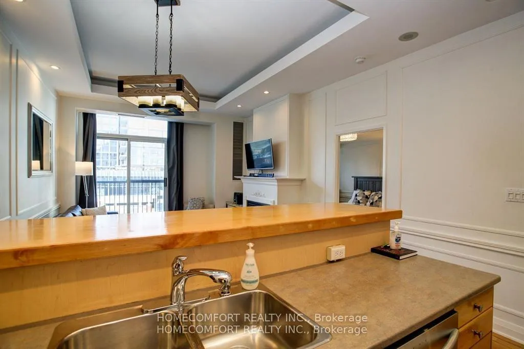 Photo 9 of Unit 701, 8 Wellesley Street E, Toronto, Church-Yonge Corridor — HOMEH