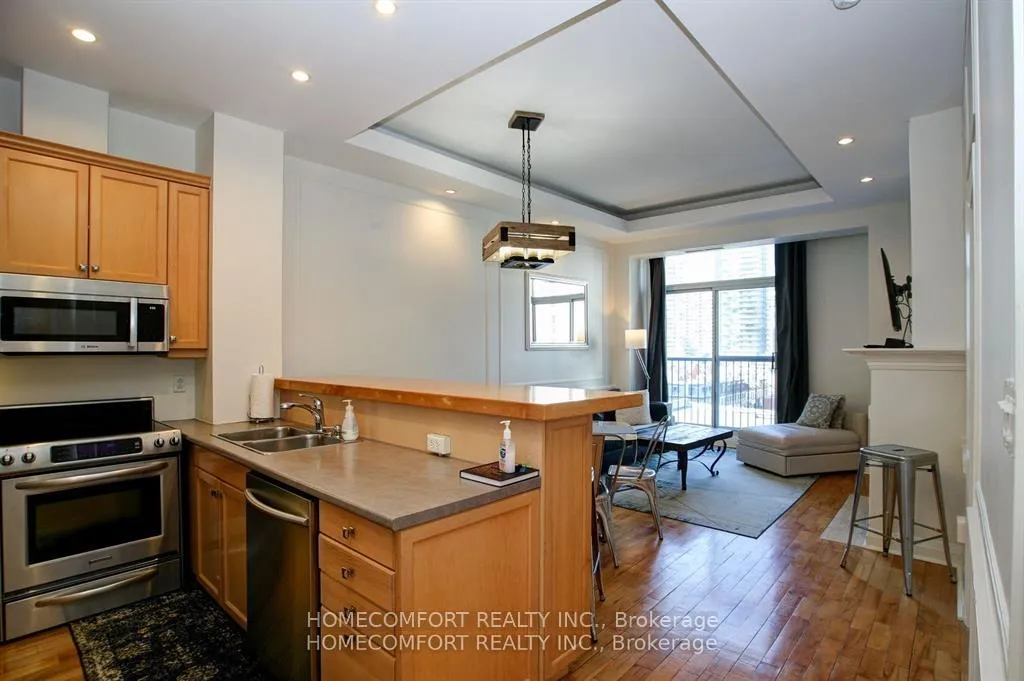 Photo 11 of Unit 701, 8 Wellesley Street E, Toronto, Church-Yonge Corridor — HOMEH