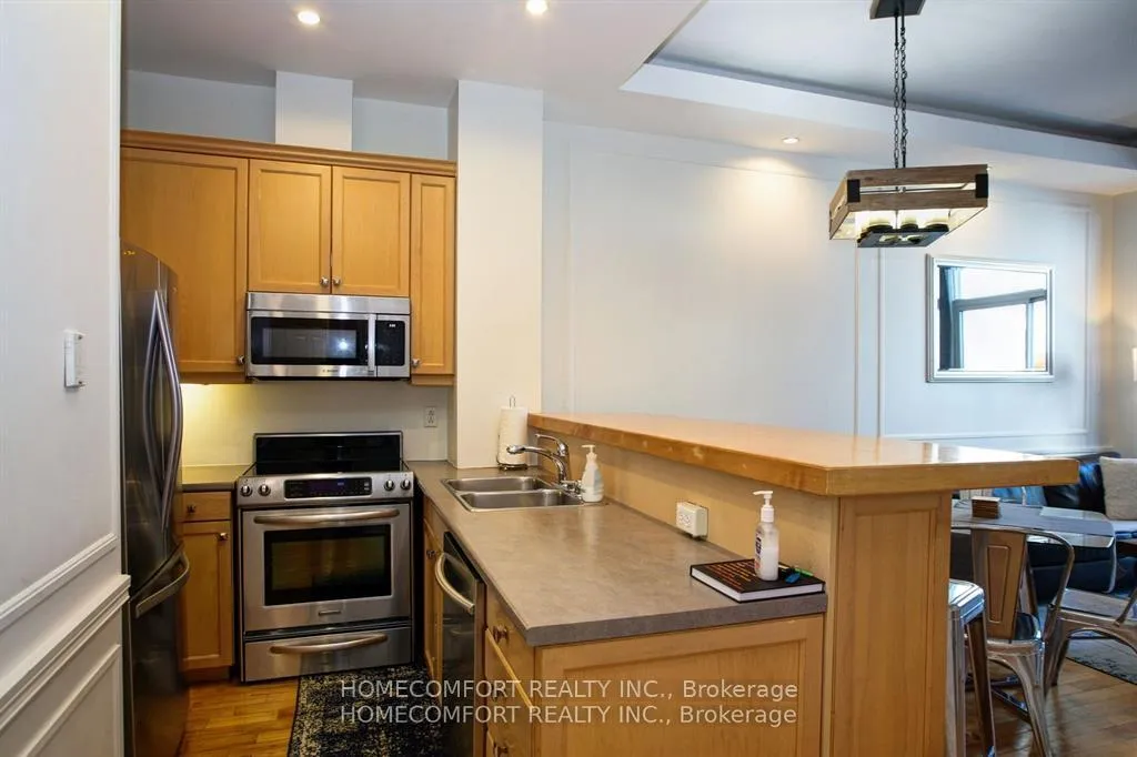 Photo 12 of Unit 701, 8 Wellesley Street E, Toronto, Church-Yonge Corridor — HOMEH