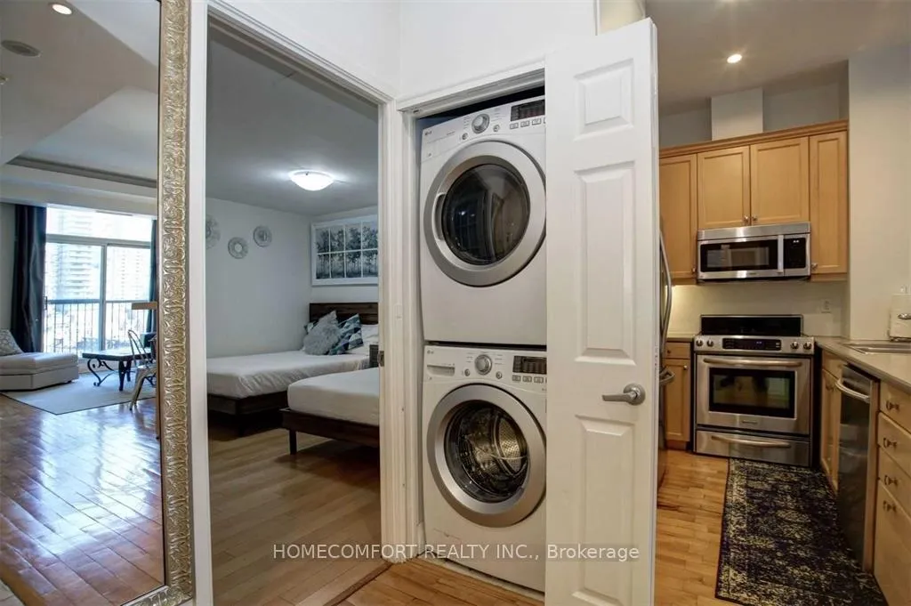 Photo 20 of Unit 701, 8 Wellesley Street E, Toronto, Church-Yonge Corridor — HOMEH
