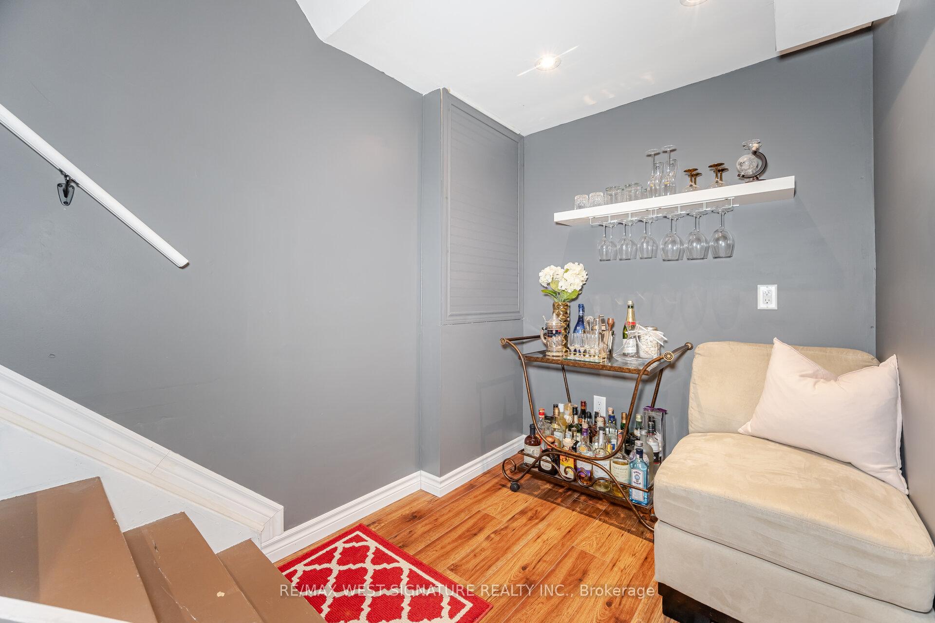 Photo 14 of 13 Senator Way, Caledon, Bolton North — HOMEH