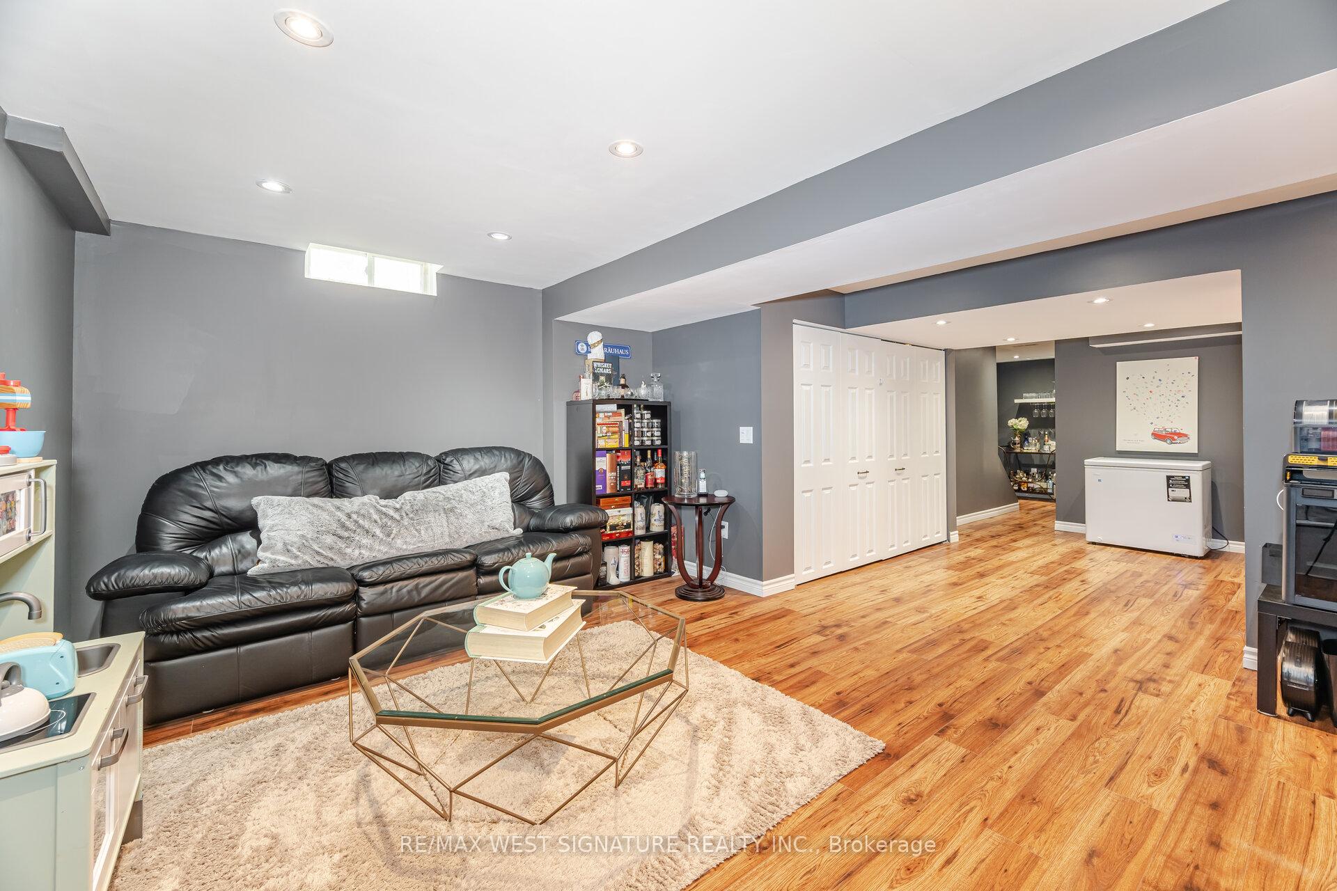 Photo 9 of 13 Senator Way, Caledon, Bolton North — HOMEH