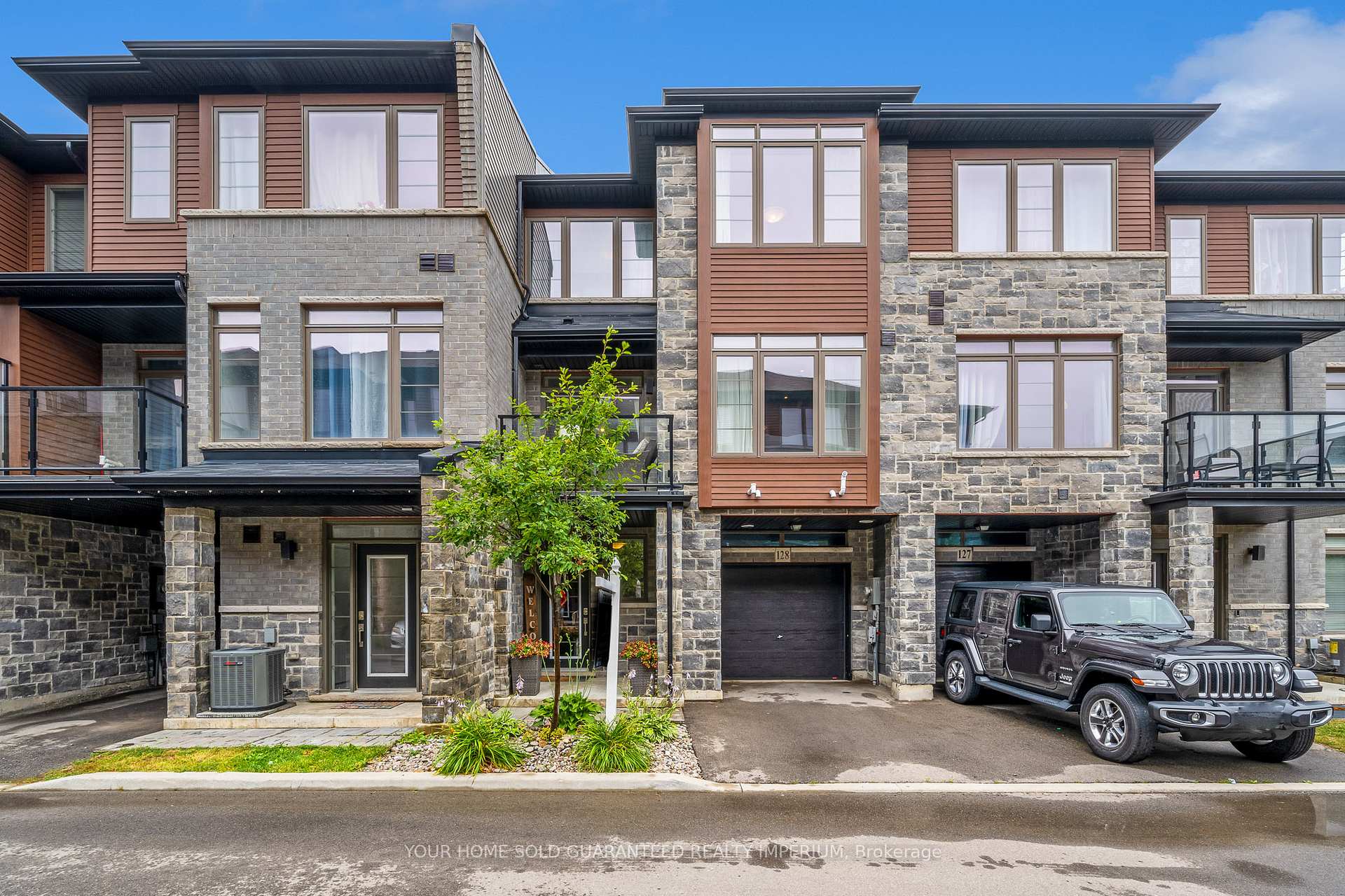 Photo 1 of Unit 128, 30 Times Square Boulevard, Hamilton, Stoney Creek Mountain — HOMEH
