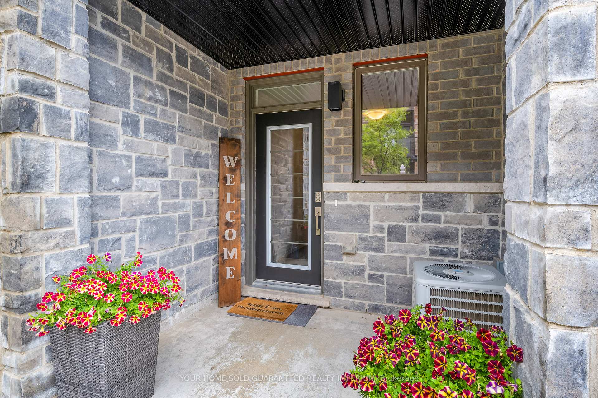 Photo 5 of Unit 128, 30 Times Square Boulevard, Hamilton, Stoney Creek Mountain — HOMEH