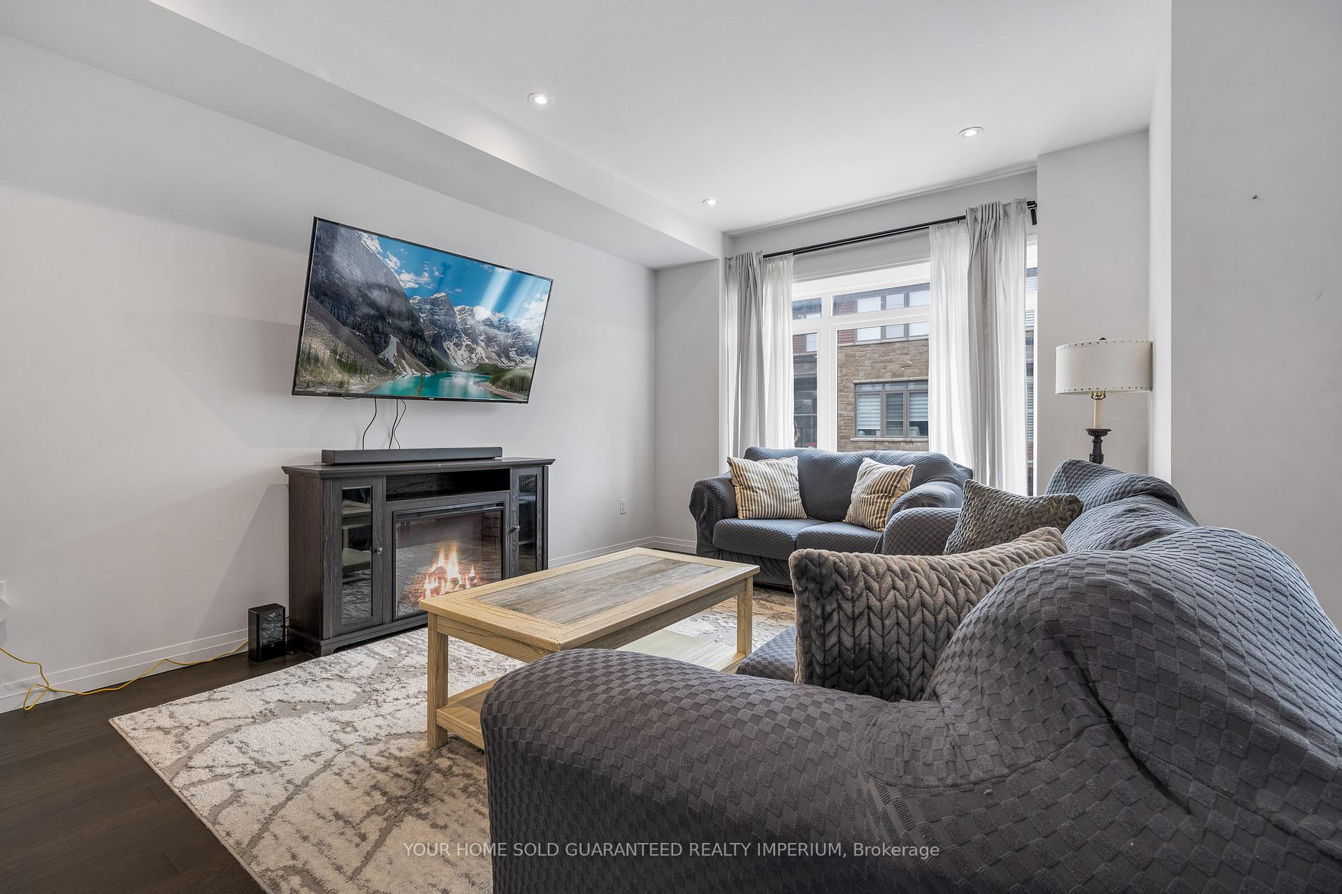 Photo 2 of Unit 128, 30 Times Square Boulevard, Hamilton, Stoney Creek Mountain — HOMEH