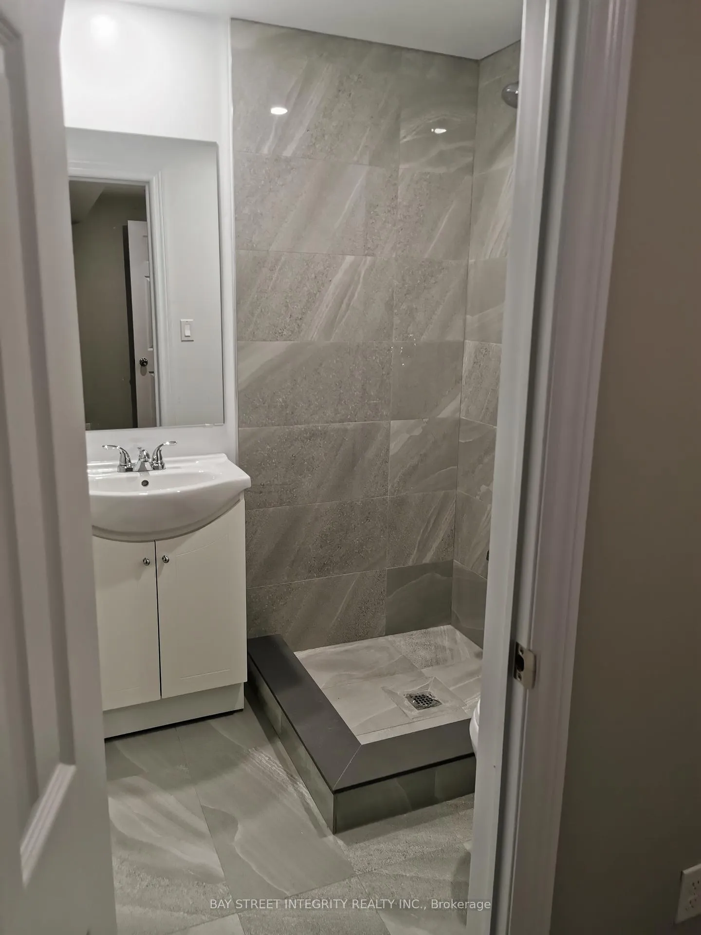 Photo 16 of Unit A, 28 Earl Street, Toronto, North St. James Town — HOMEH