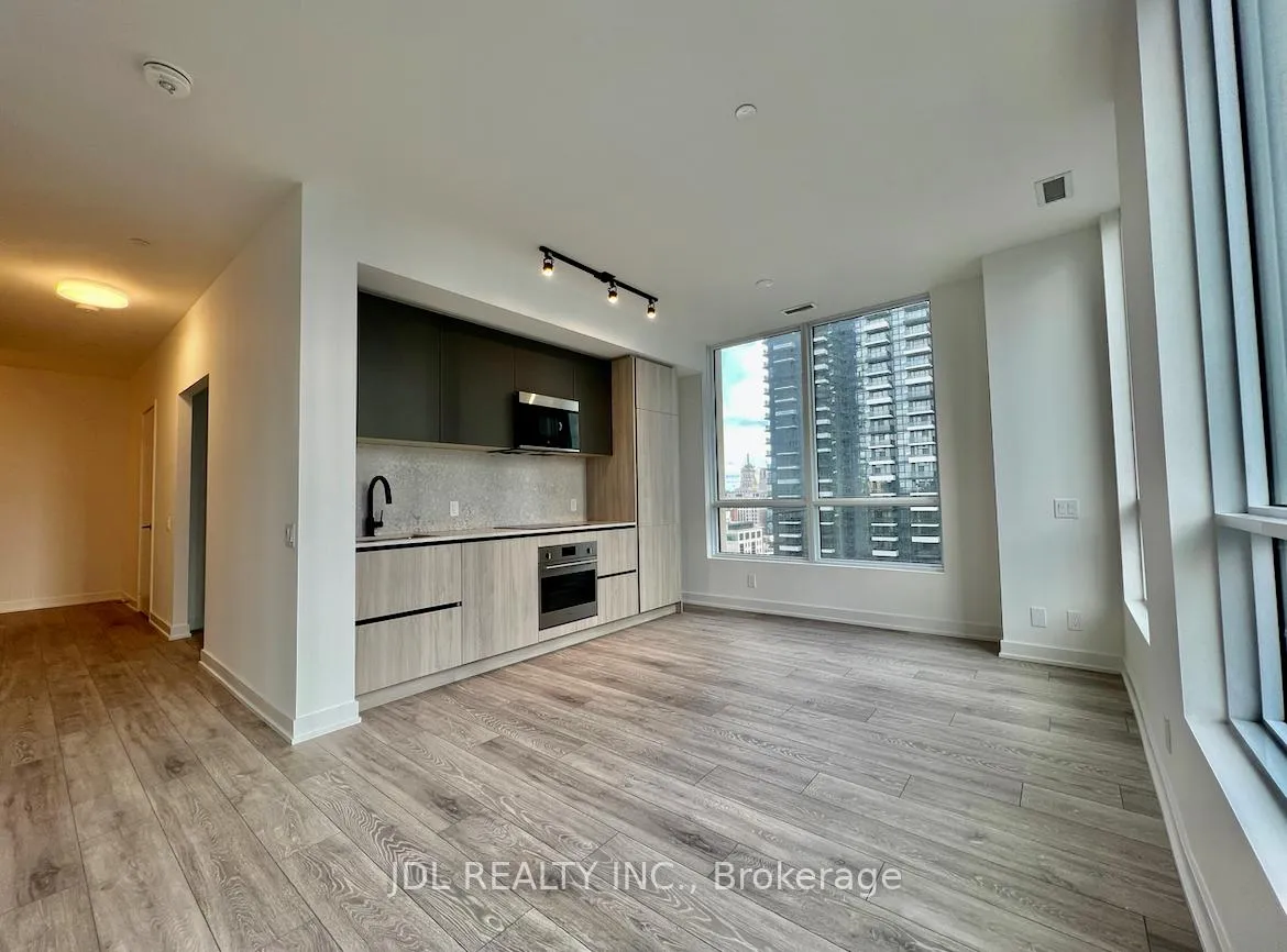 Photo 4 of Unit 1805, 108 Peter Street, Toronto, Waterfront Communities — HOMEH