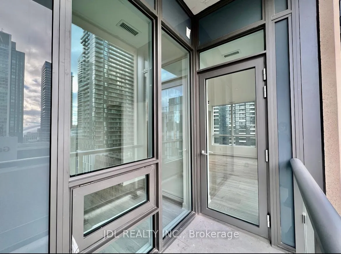 Photo 15 of Unit 1805, 108 Peter Street, Toronto, Waterfront Communities — HOMEH