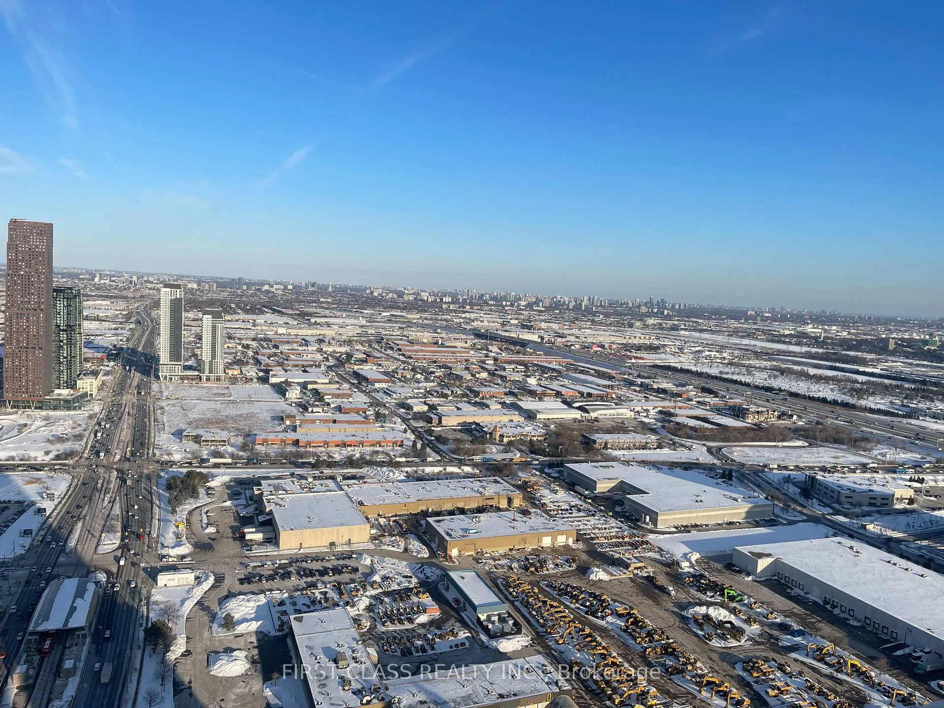 Photo 5 of Unit 5607, 8 Interchange Way, Vaughan, Vaughan Corporate Centre — HOMEH