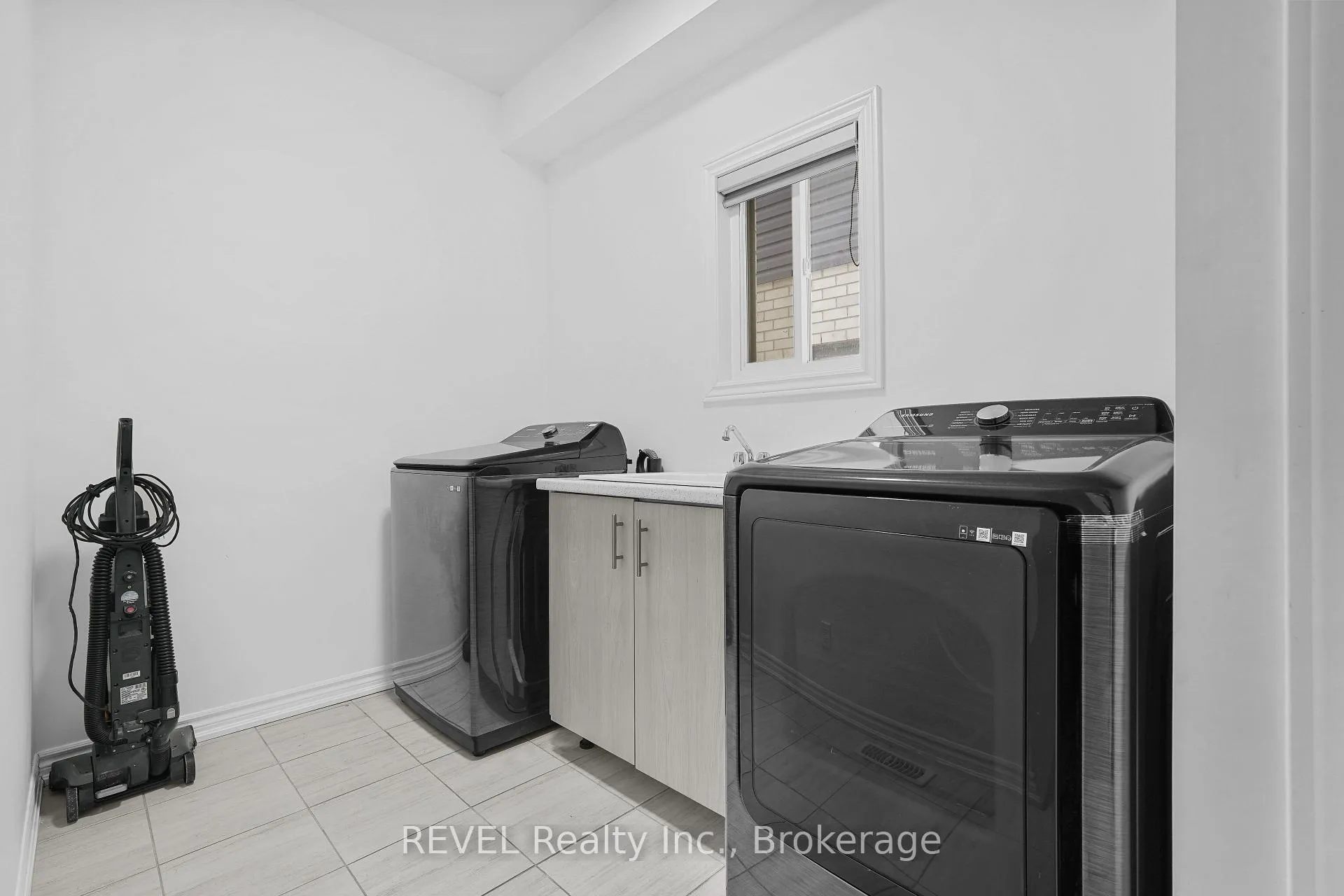 Photo 8 of 32 Hildred Street, Welland, Lincoln/Crowland — HOMEH