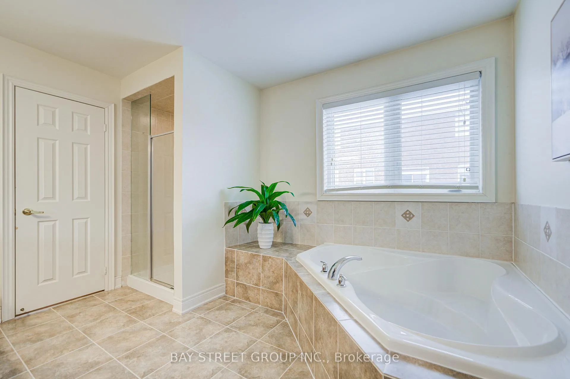 Photo 22 of 72 Kentland Street, Markham, Wismer — HOMEH
