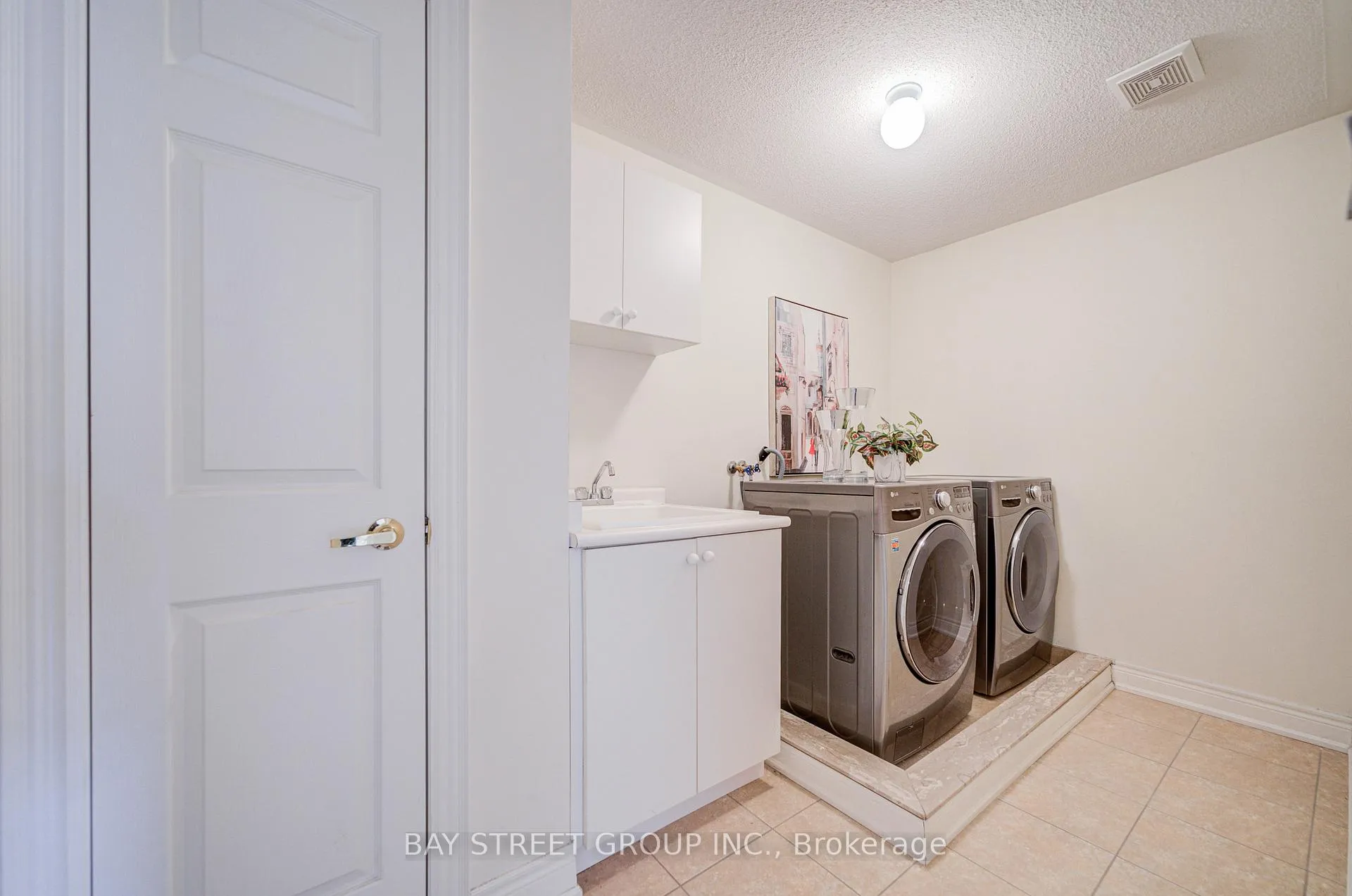 Photo 28 of 72 Kentland Street, Markham, Wismer — HOMEH