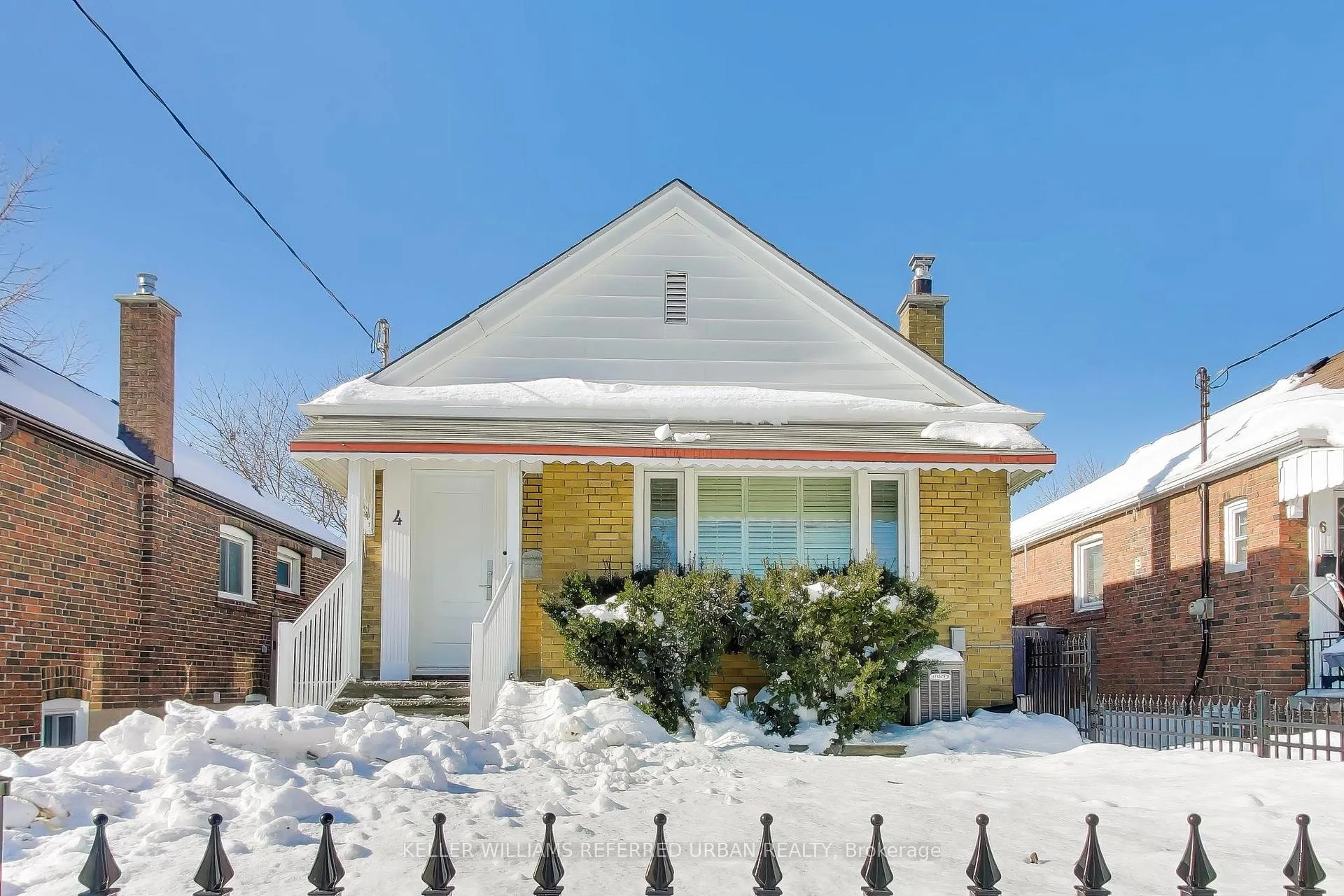 Photo 2 of 4 Barfield Avenue, Toronto, Danforth Village-East York — HOMEH