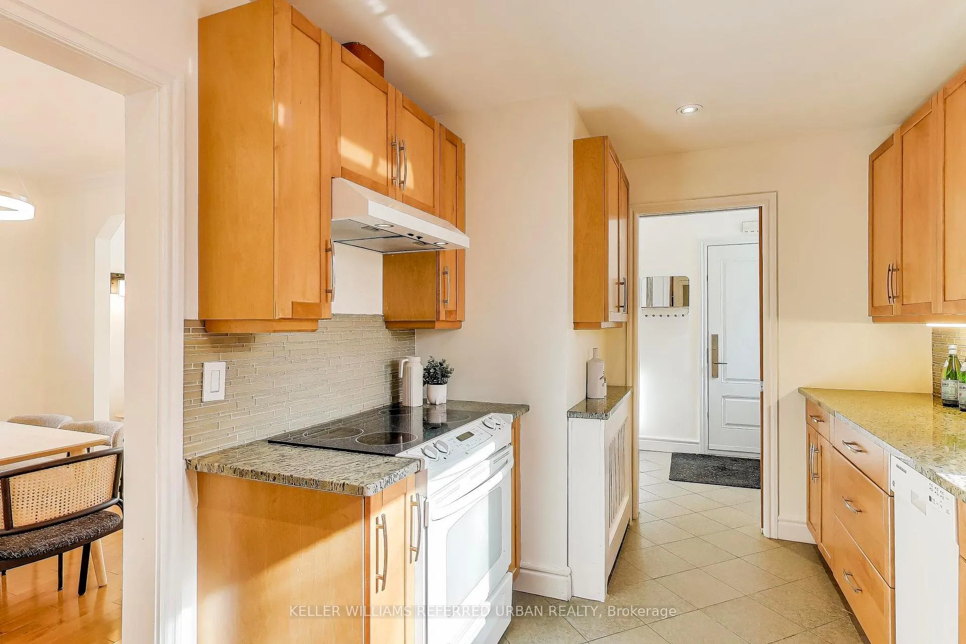 Photo 11 of 4 Barfield Avenue, Toronto, Danforth Village-East York — HOMEH