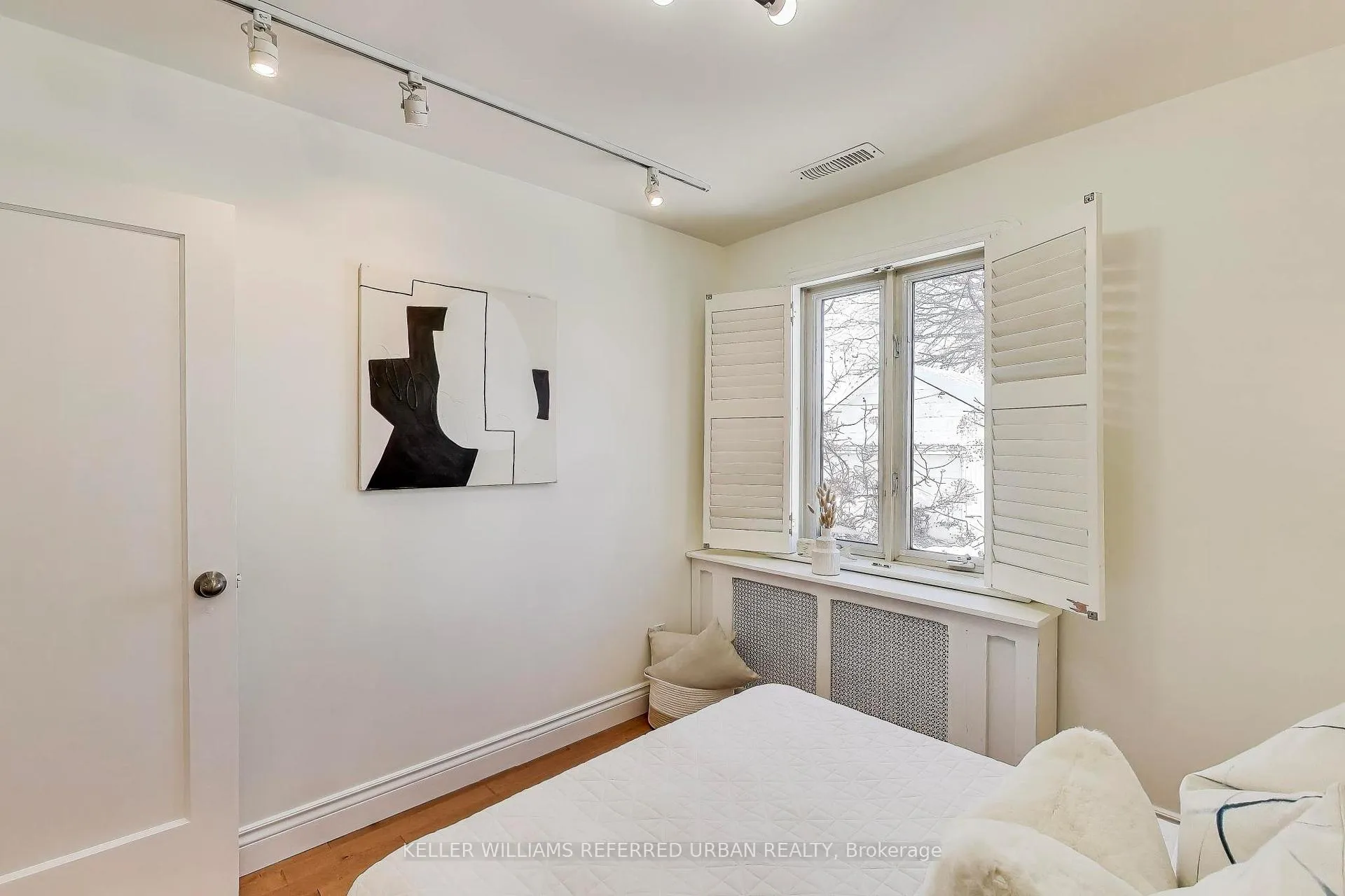 Photo 17 of 4 Barfield Avenue, Toronto, Danforth Village-East York — HOMEH