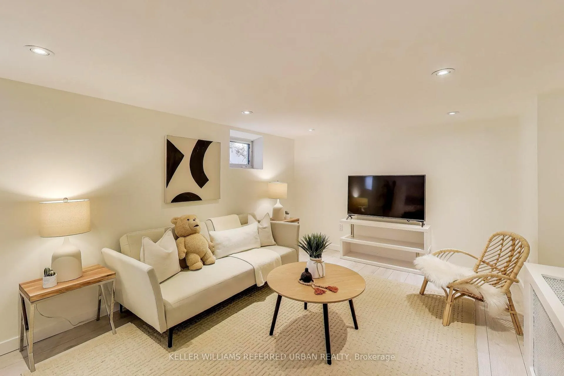 Photo 21 of 4 Barfield Avenue, Toronto, Danforth Village-East York — HOMEH