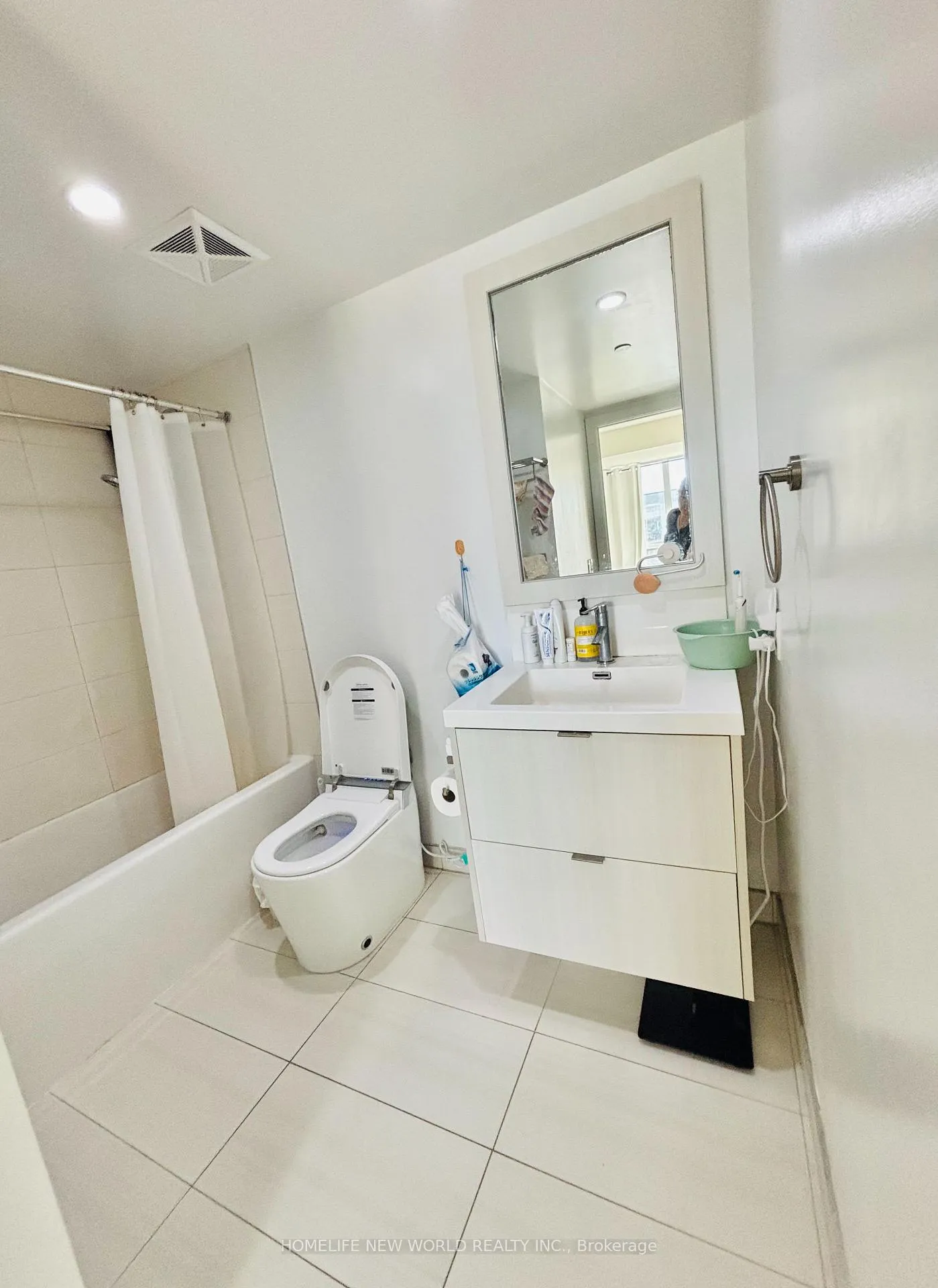 Photo 7 of Unit 423, 38 Cameron Street, Toronto, Kensington-Chinatown — HOMEH