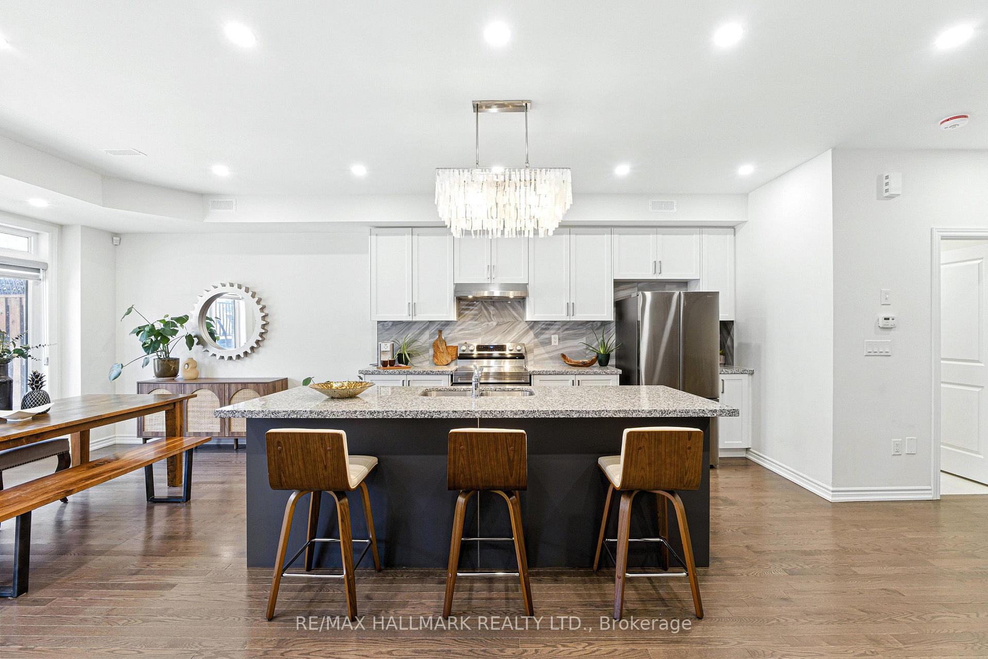 Photo 15 of 36 Elsinore Street, Vaughan, Kleinburg — HOMEH