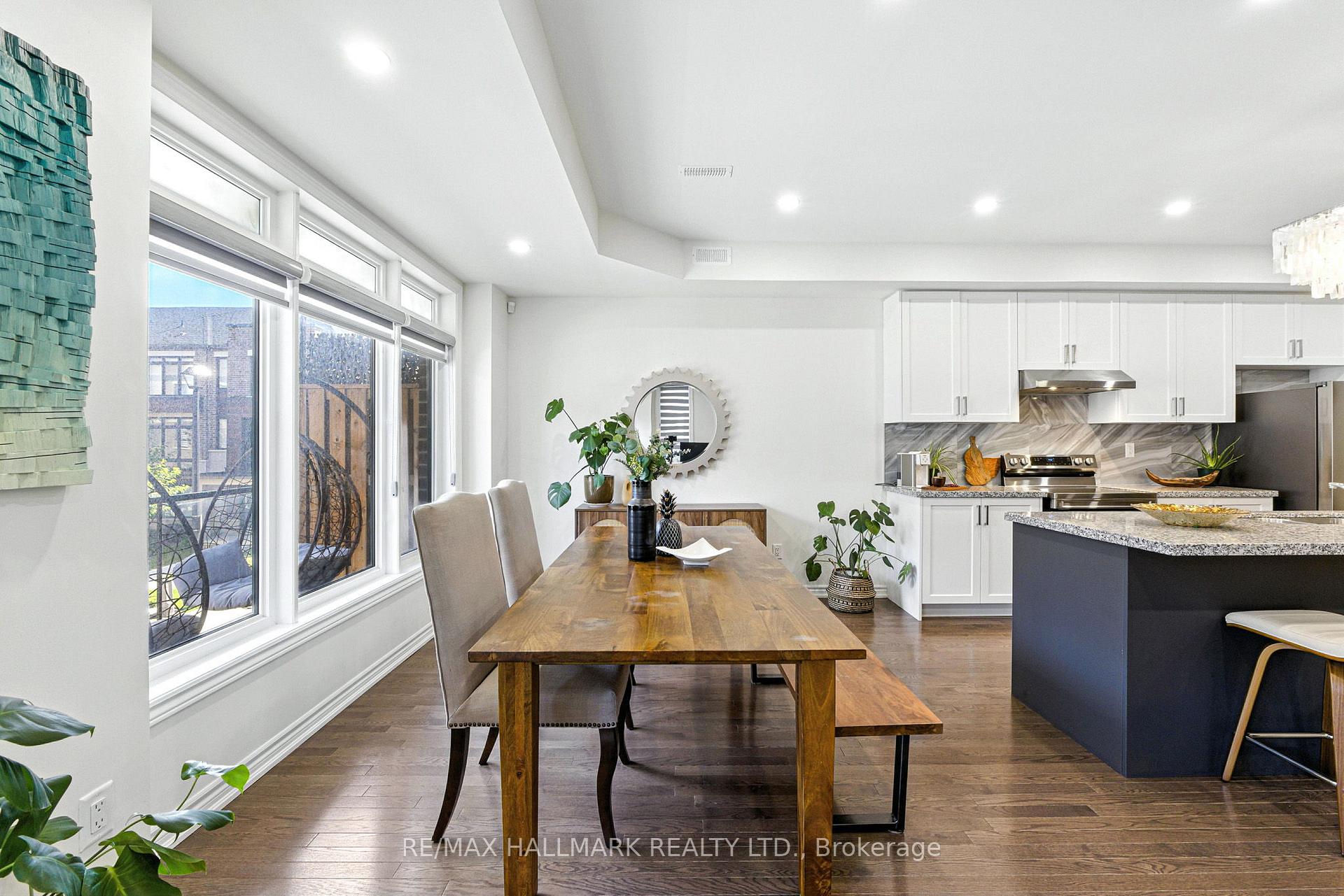Photo 6 of 36 Elsinore Street, Vaughan, Kleinburg — HOMEH