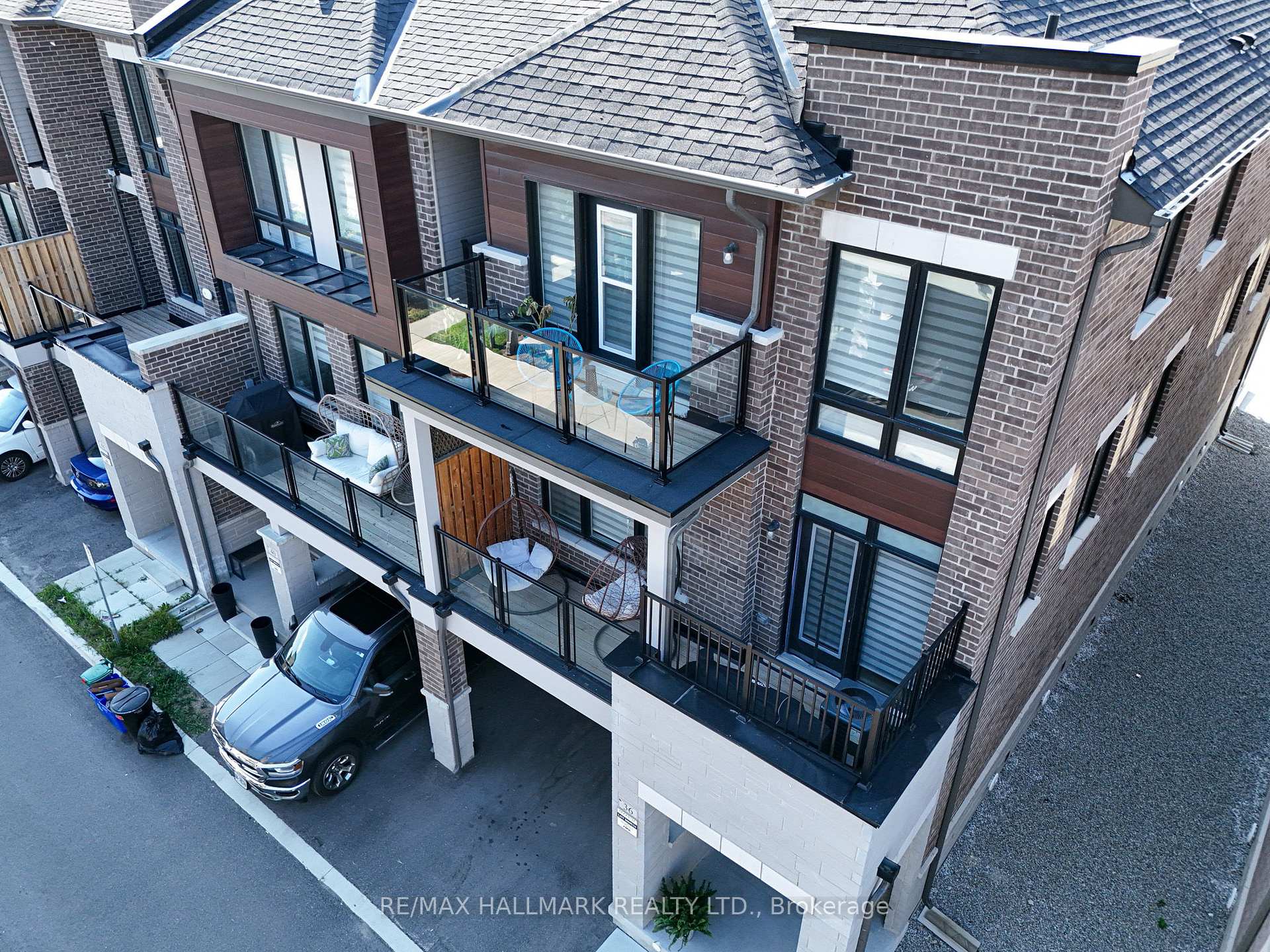 Photo 45 of 36 Elsinore Street, Vaughan, Kleinburg — HOMEH
