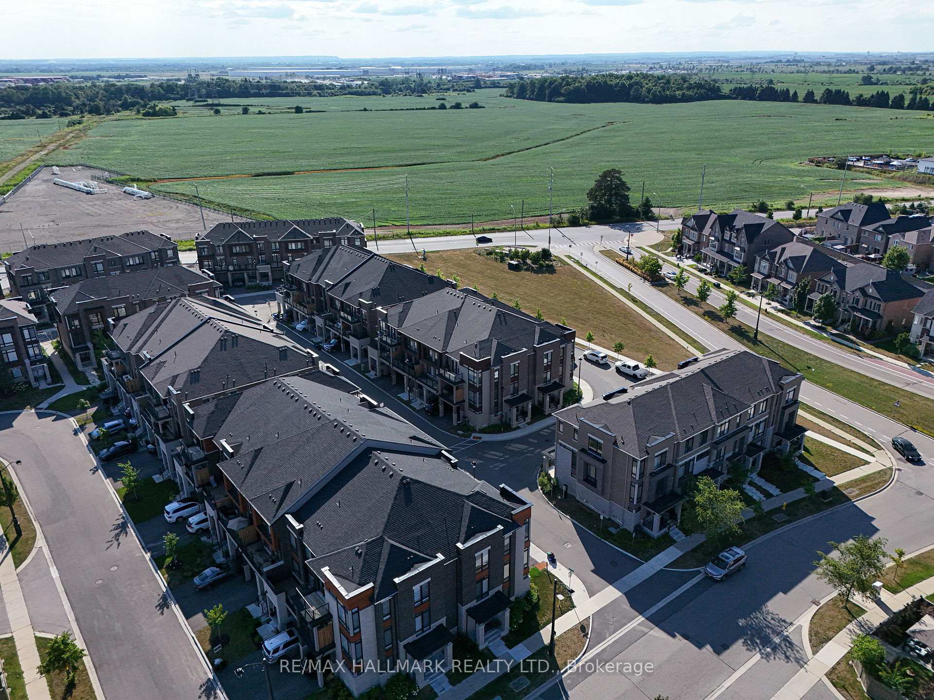 Photo 22 of 36 Elsinore Street, Vaughan, Kleinburg — HOMEH
