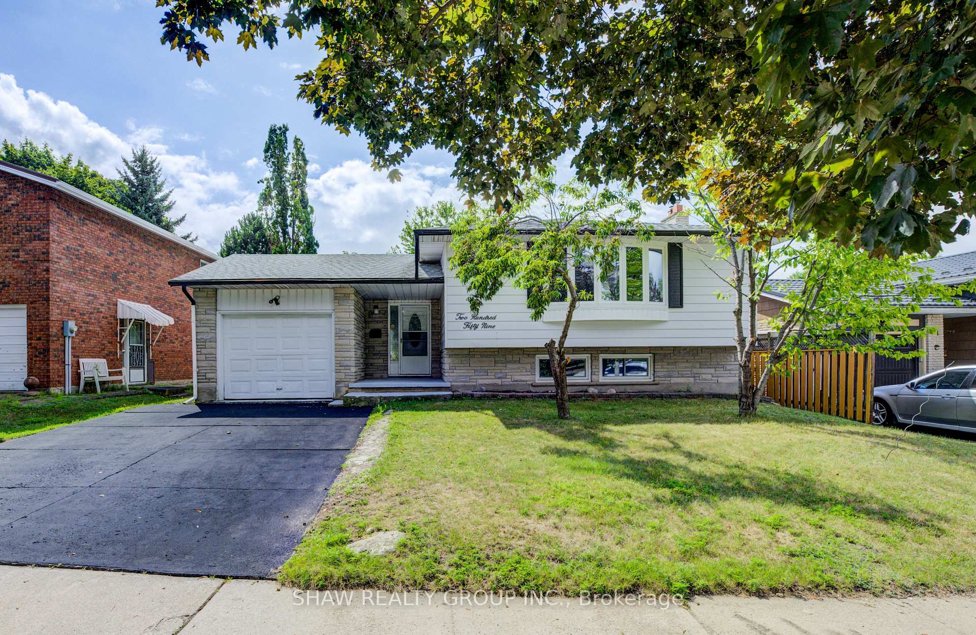 Photo 1 of 259 Lorraine Avenue, Kitchener — HOMEH