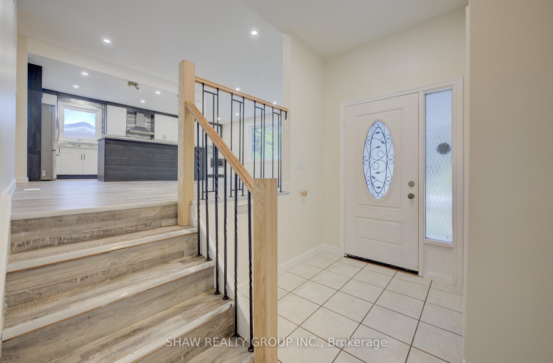 Photo 3 of 259 Lorraine Avenue, Kitchener — HOMEH