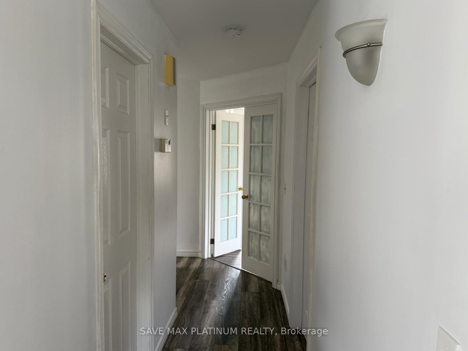 Photo 2 of 4276 Providence Crescent, Windsor — HOMEH