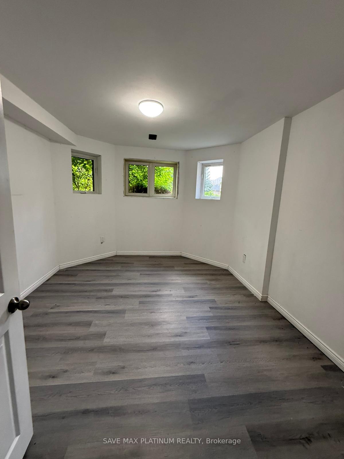Photo 7 of 4276 Providence Crescent, Windsor — HOMEH