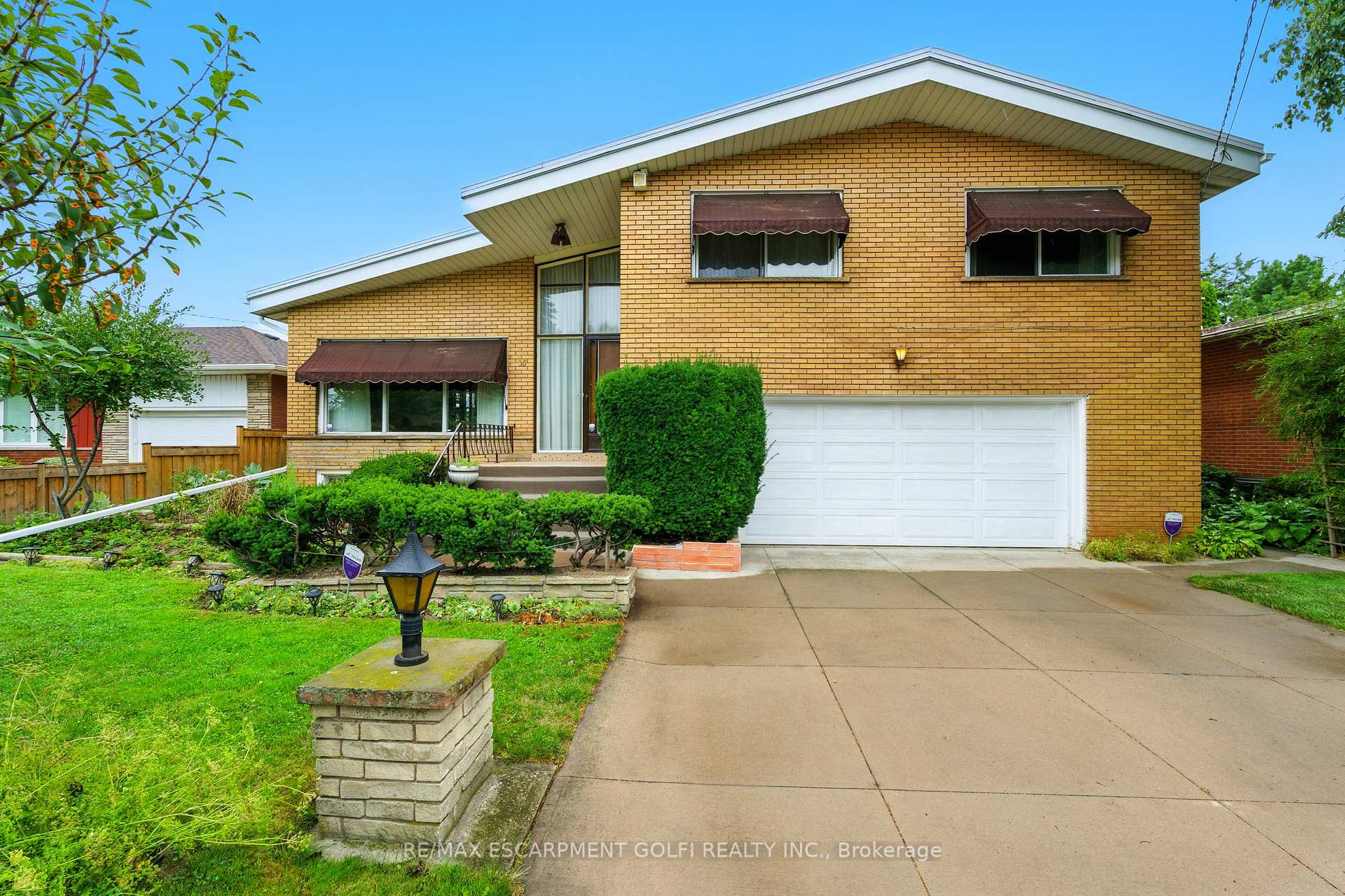 Front of 16 Southill Drive