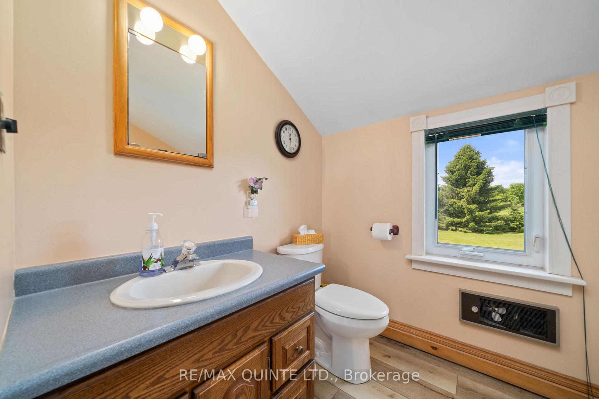 Photo 14 of 652 Palmateer Road, Tweed, Hungerford (Twp) — HOMEH