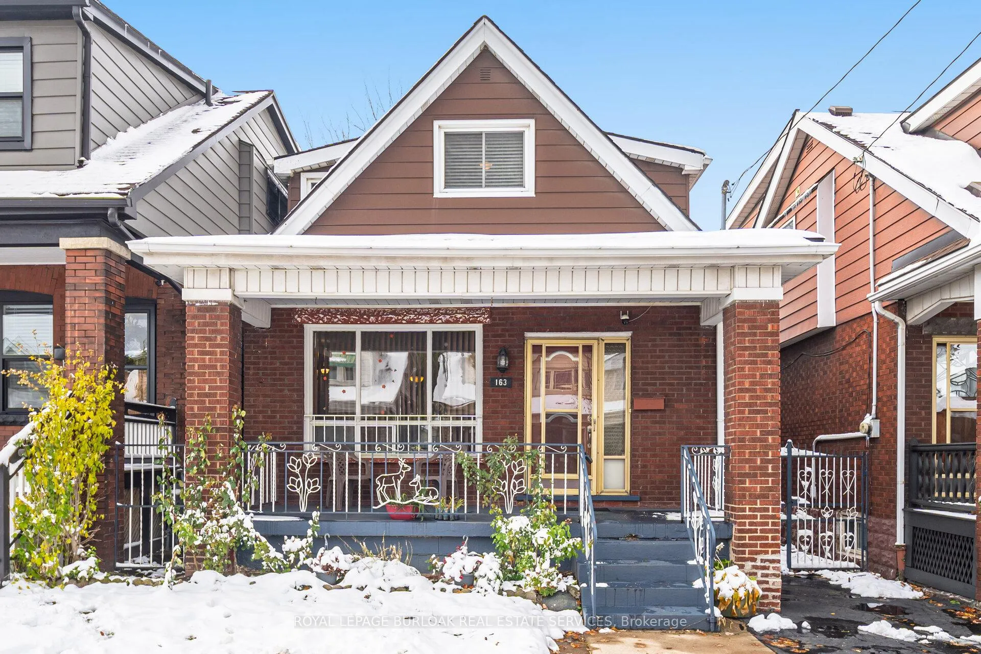 Photo 2 of 163 Connaught Avenue N, Hamilton, Stipley — HOMEH
