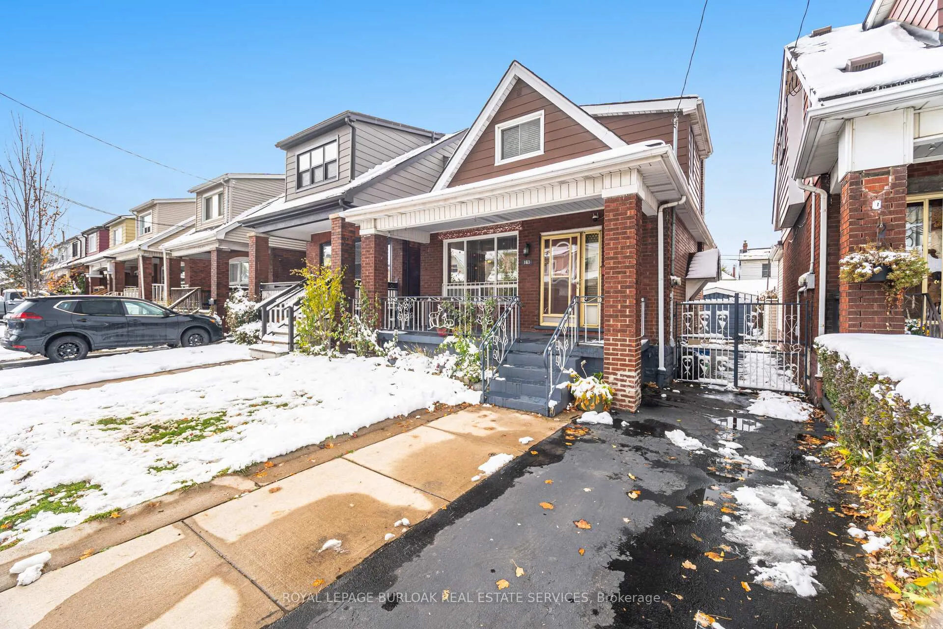 Photo 5 of 163 Connaught Avenue N, Hamilton, Stipley — HOMEH