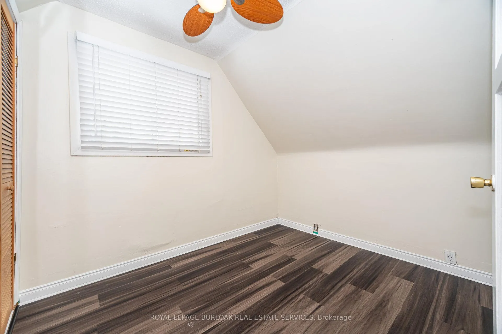Photo 20 of 163 Connaught Avenue N, Hamilton, Stipley — HOMEH