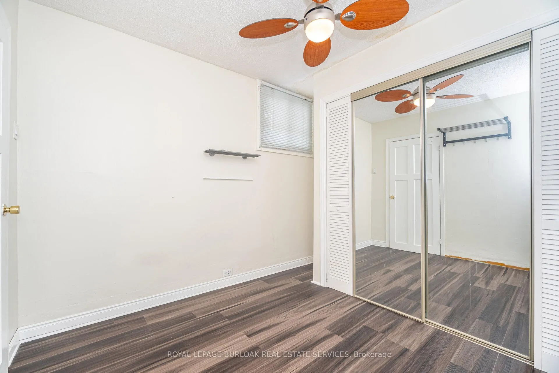 Photo 25 of 163 Connaught Avenue N, Hamilton, Stipley — HOMEH