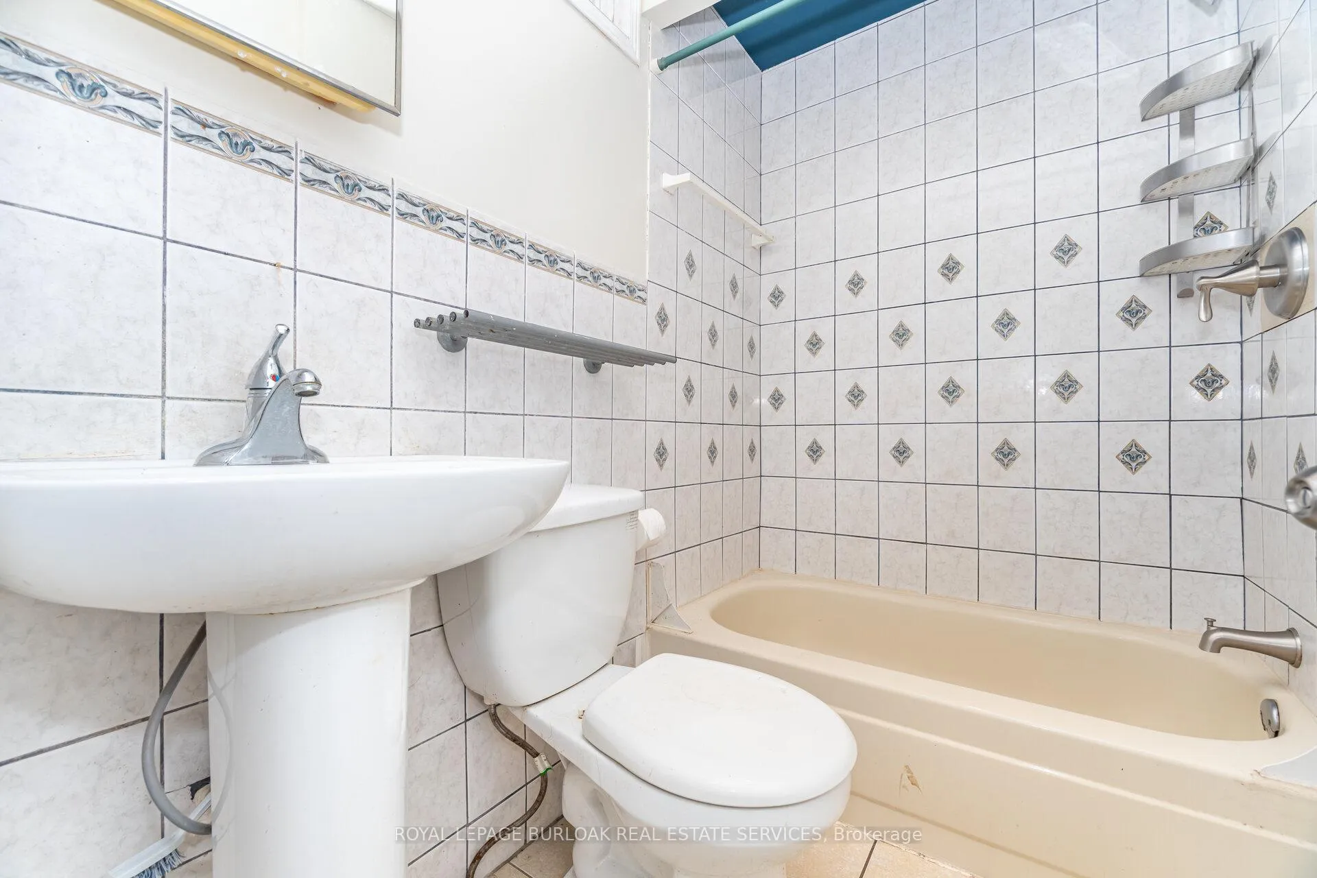 Photo 28 of 163 Connaught Avenue N, Hamilton, Stipley — HOMEH